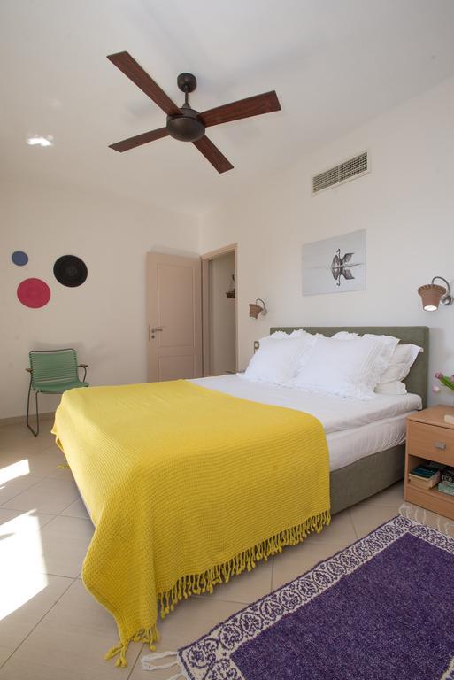 Mylos Apartments Гиалова Екстериор снимка